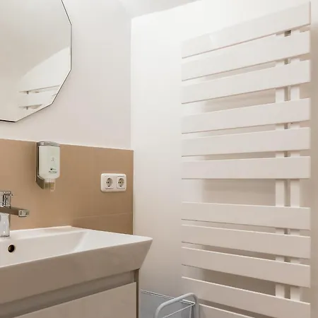 Nord-hues No 2 Daire Westerland